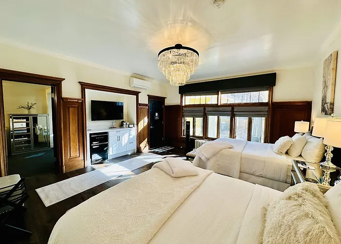 Bespoke Flagstaff